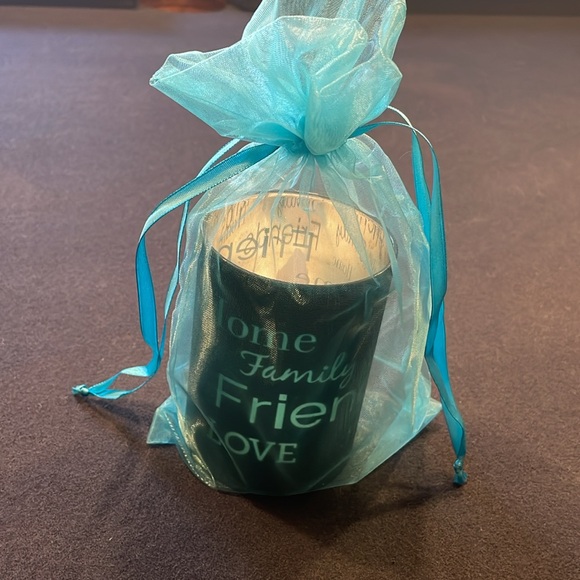 Flameless candle votive. Requires 2 AA batteries. Teal colored glass votive - Picture 8 of 8